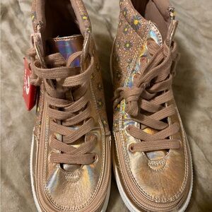 Shiny Adaptive High-Top Sneakers with Floral Design